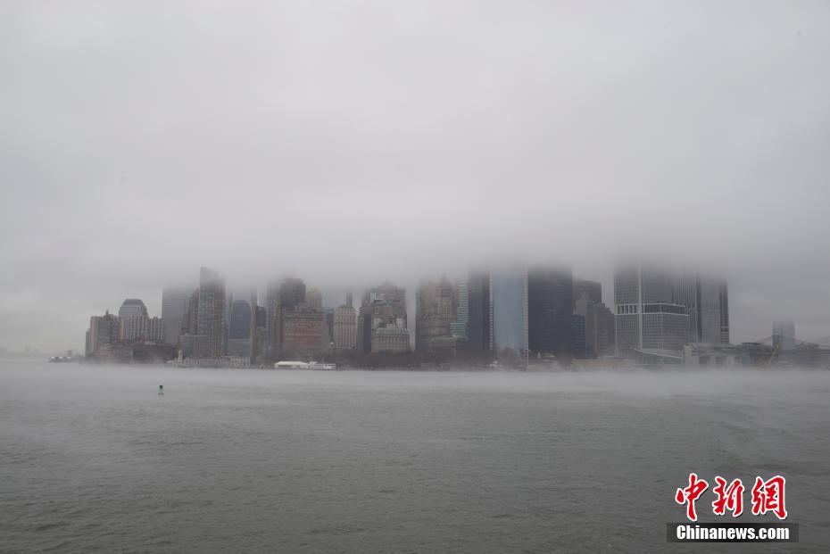 纽约雨雾天气 远眺现美景