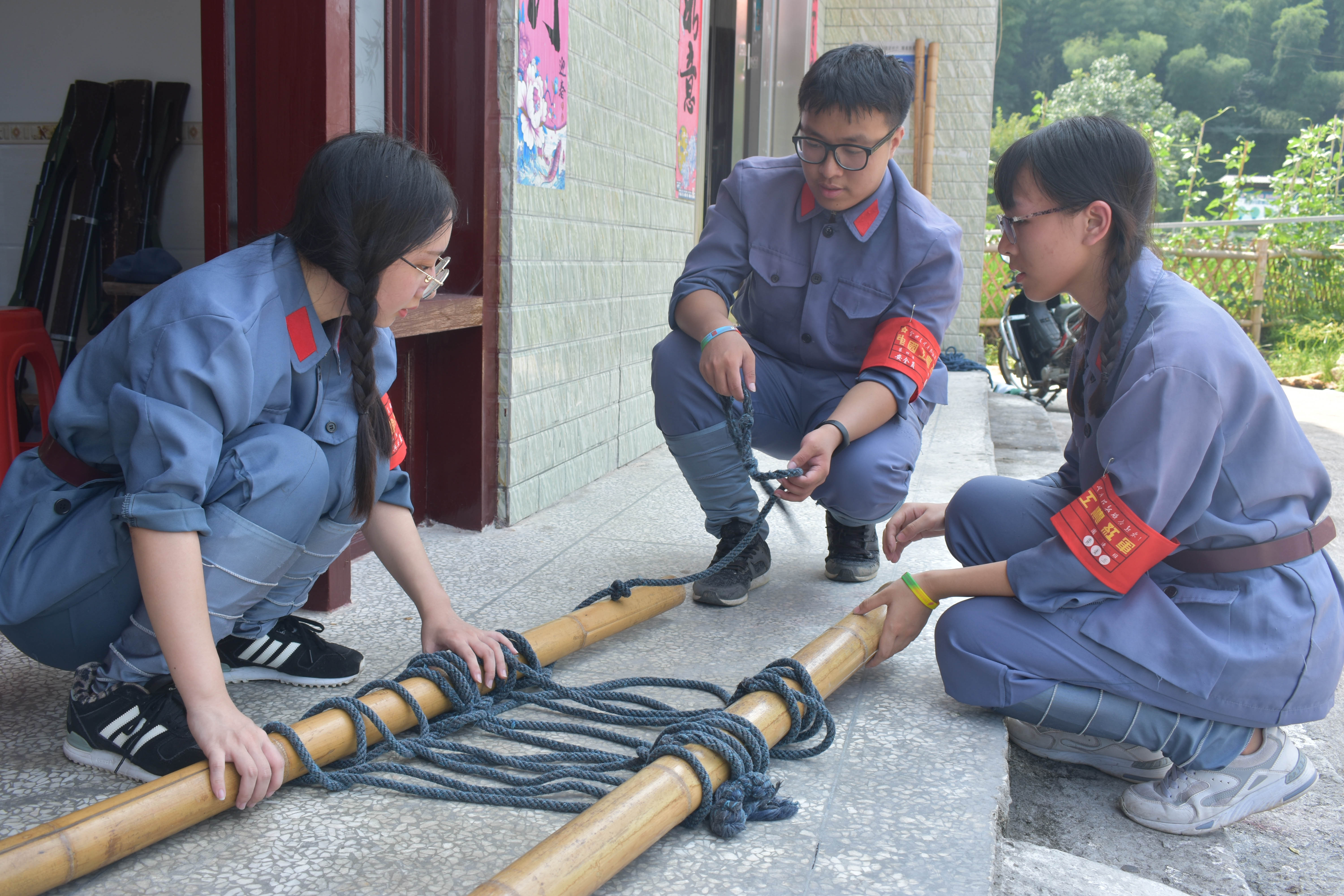 华南师范大学毕业证(华南师范大学毕业证书封面)