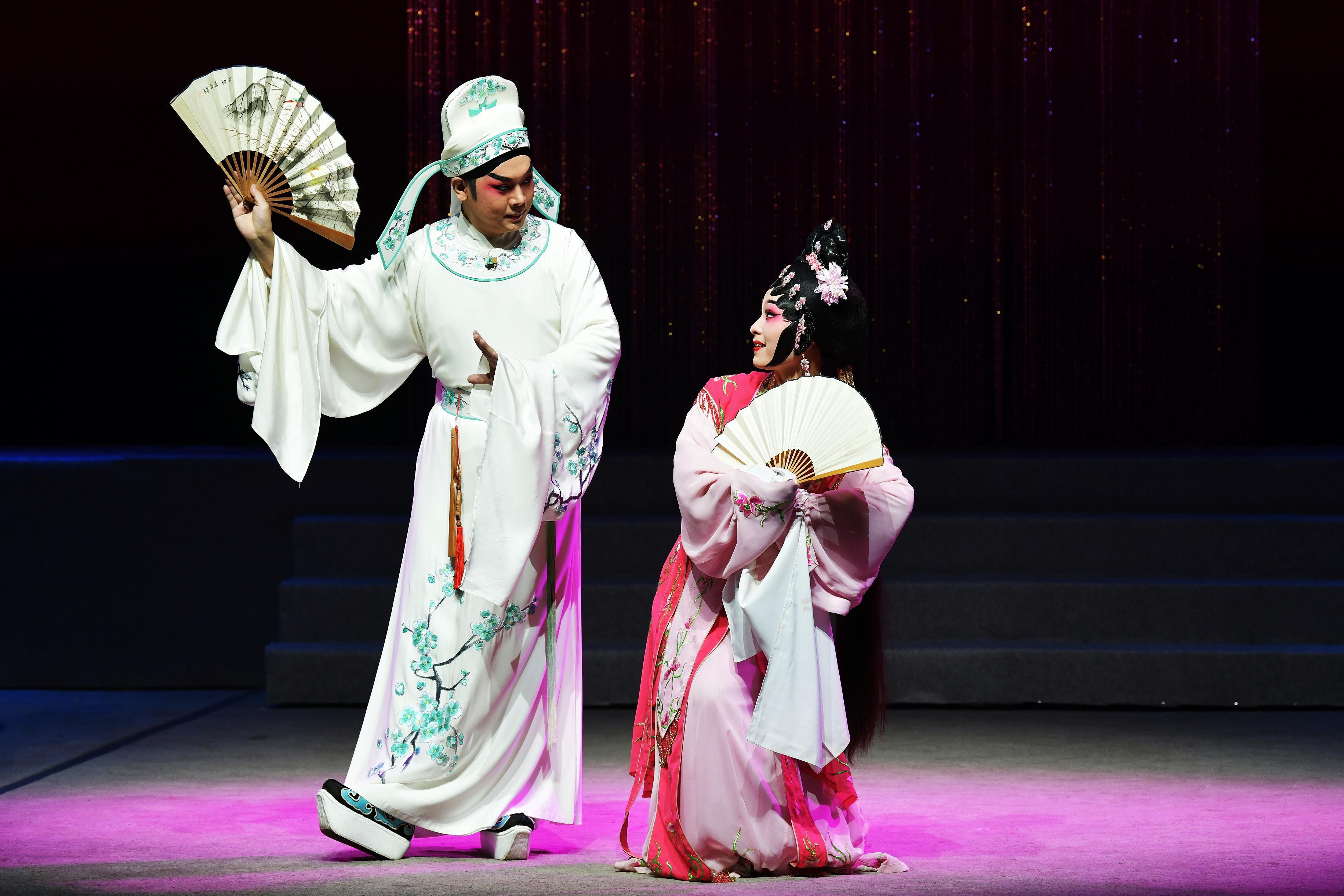  粤剧《桃花扇传奇》在穗公演！“广州市戏剧创作孵化计划”又出新戏