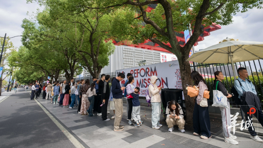  【视频】“看到课本上的原作了！”广东美术百年大展引发观展热潮 | 粤鸣海上