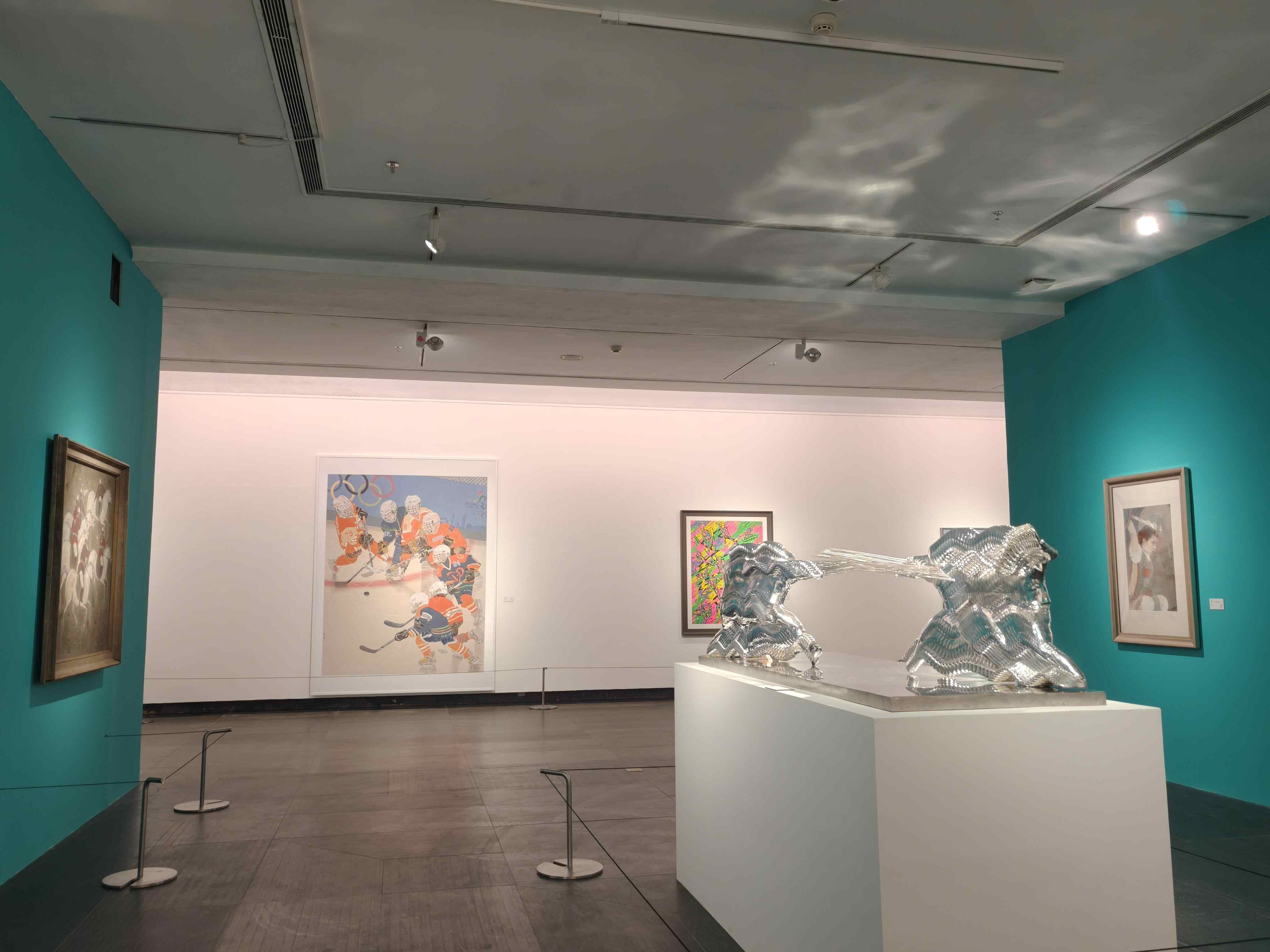  【视频】广东美术馆双展开幕：以力与美的诗学，点亮十五运之光