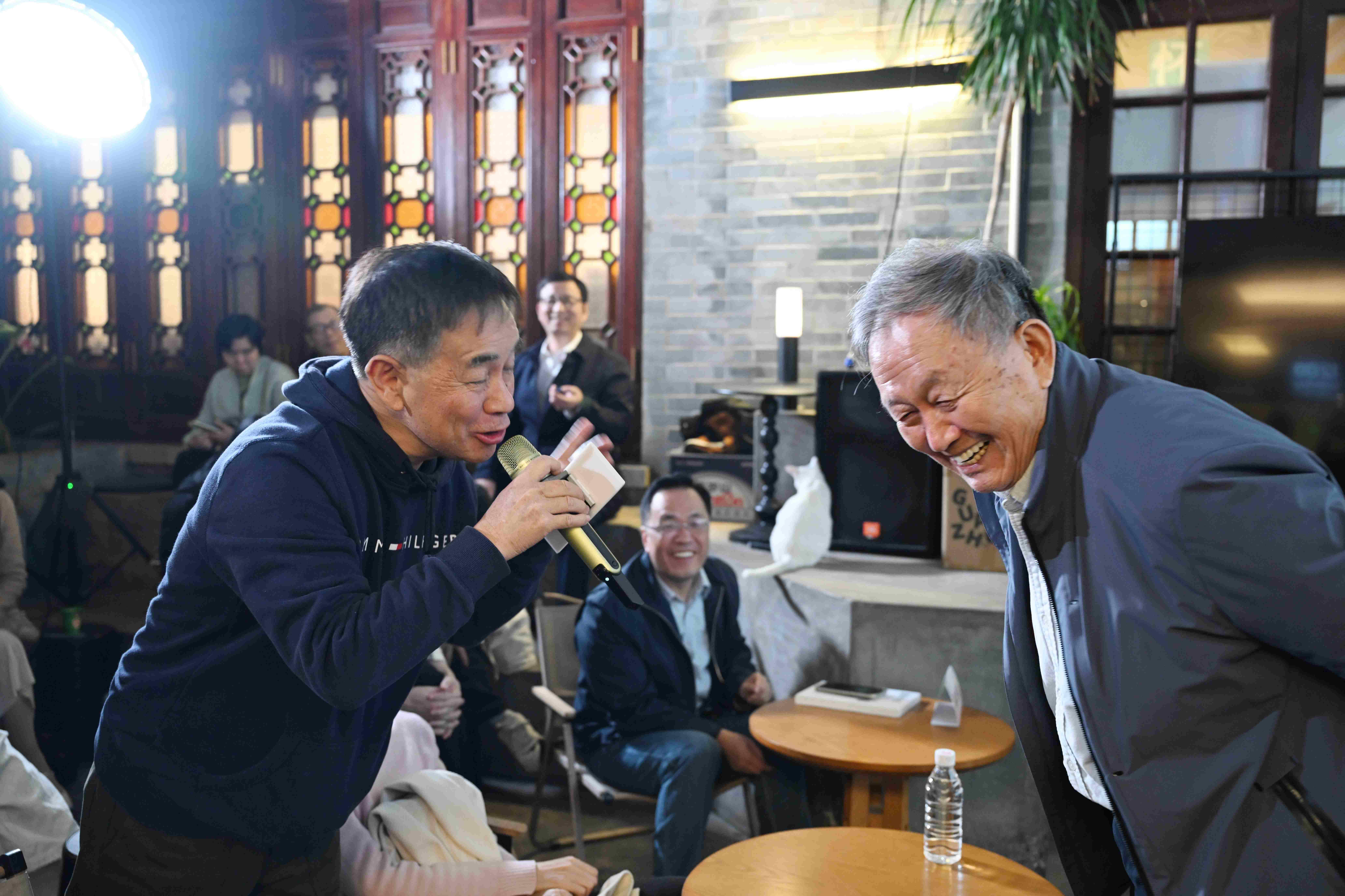 图片[2]-【视频】蒋子龙：灵感是写出来、走出来、看出来的｜2025花地文学榜·新大众文艺周-上淘有品虚拟资源下载