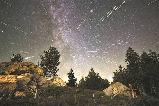  潮人新知 | 英仙座流星雨来了，该怎样欣赏这场“流星雨”？